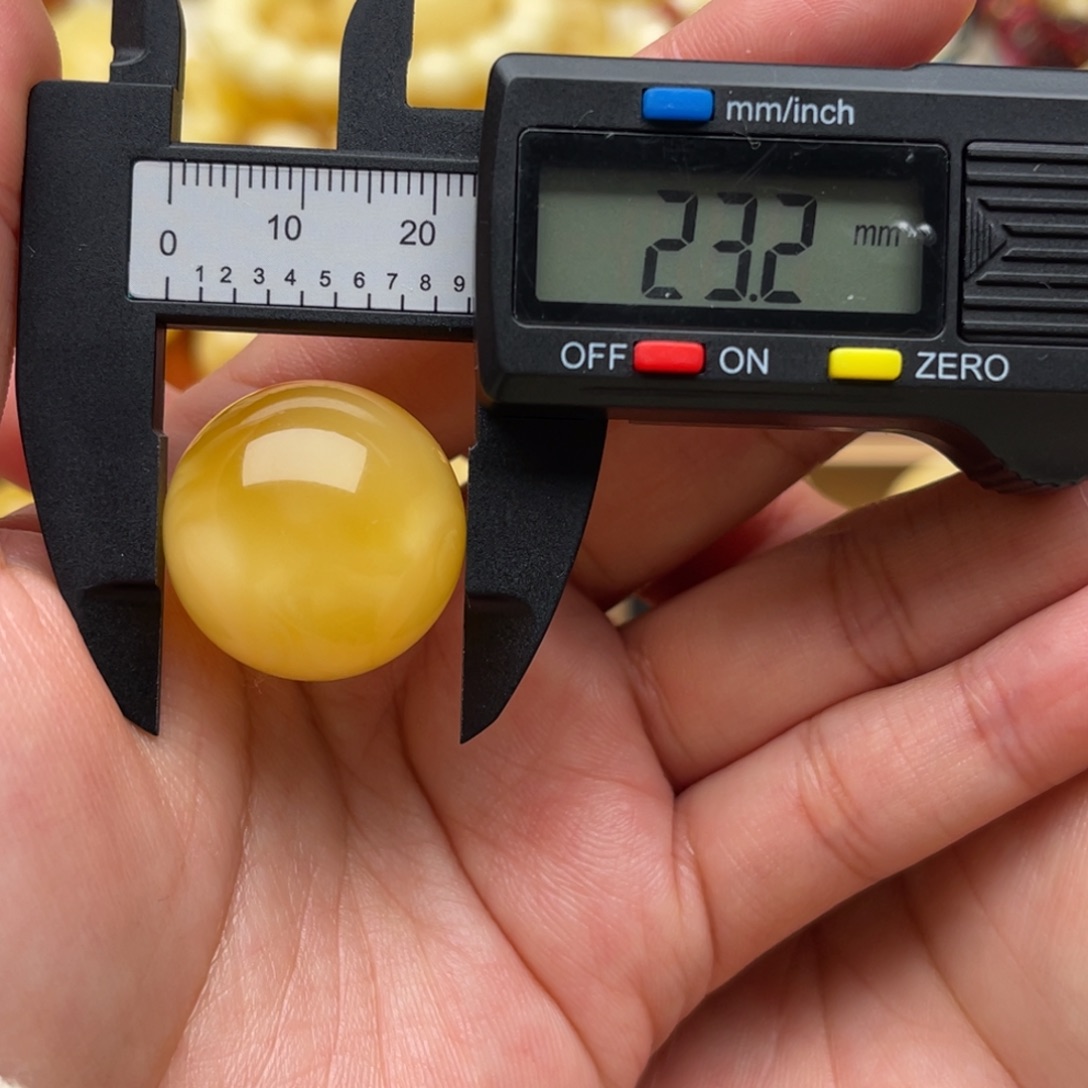 琥珀未镶嵌裸石蜜蜡圆珠笑