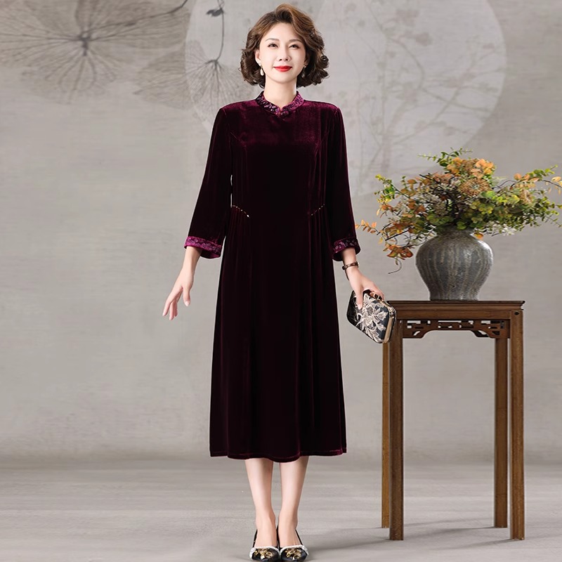 真丝绒连衣裙桑蚕丝真丝绒连衣裙2025新款妈妈中老年真丝金丝绒大