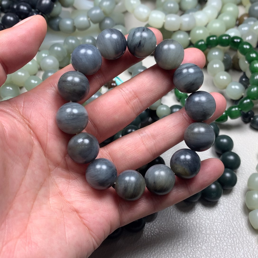 手链未镶嵌和田玉