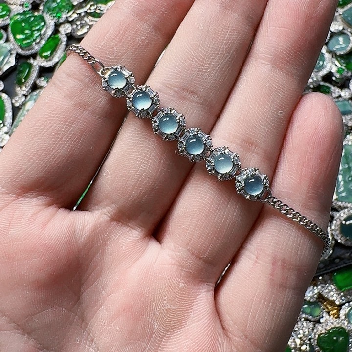 翡翠颈饰未镶嵌天然A货翡翠放漏