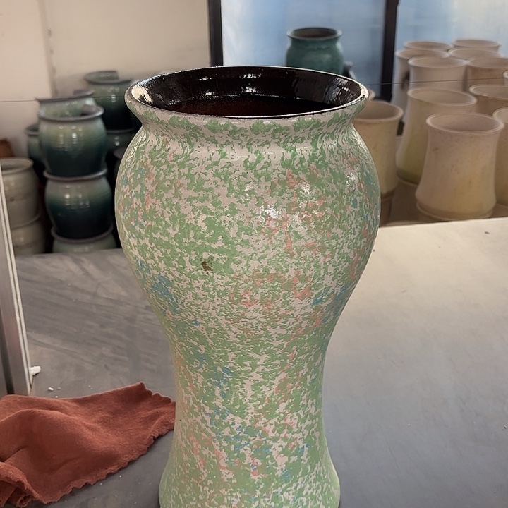 向***花瑕疵高40口18花盆