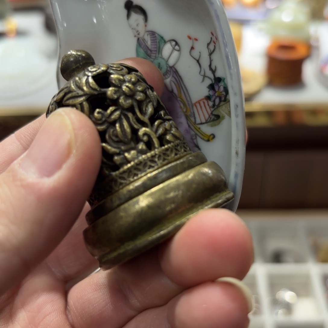 真***瓷片雕刻精美精致