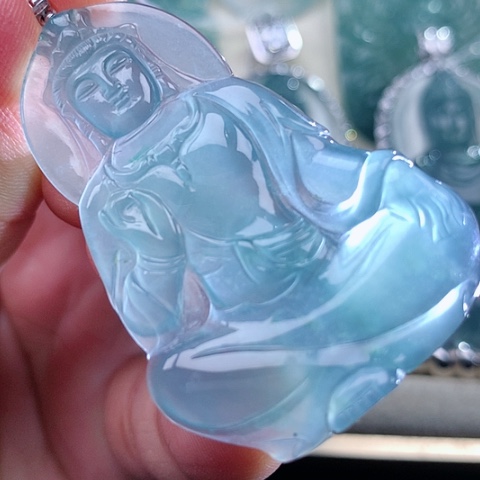 【闪购商品】翡翠颈饰18K金镶嵌天然翡翠