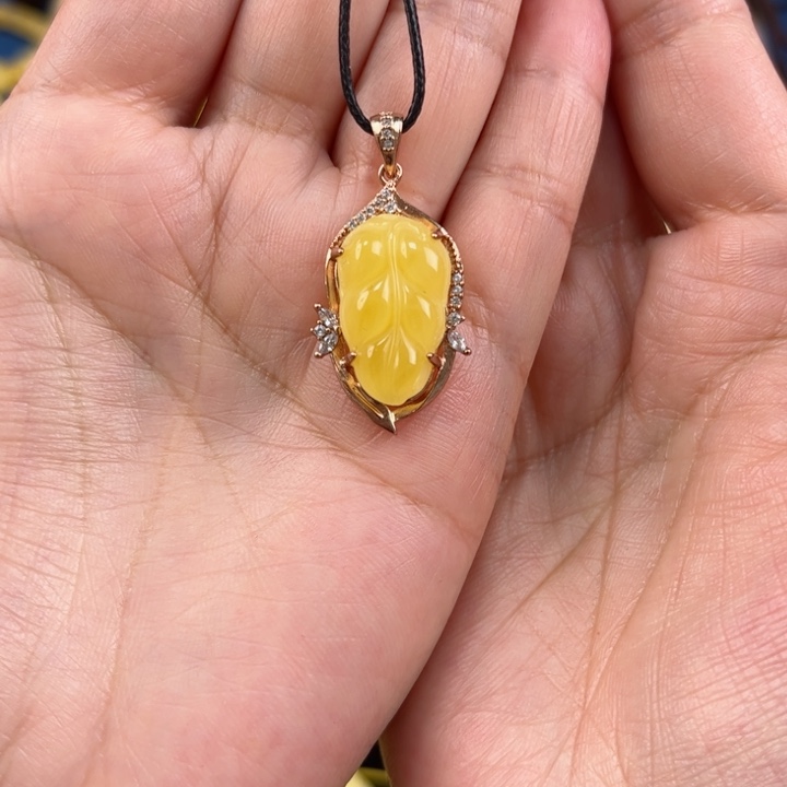 琥珀珠宝奇石银S925镶嵌琥珀，