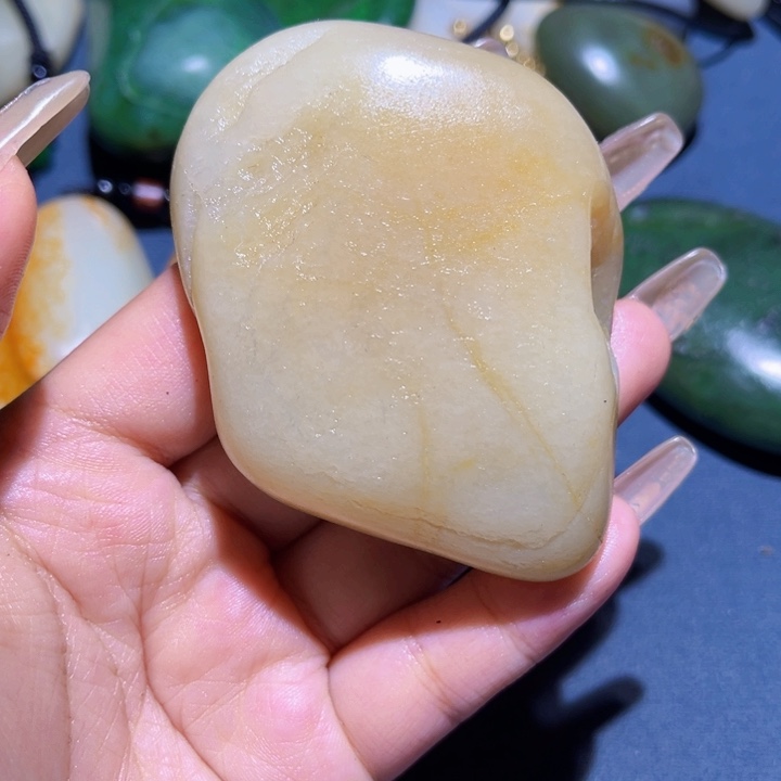 和田玉未镶嵌珠宝奇石