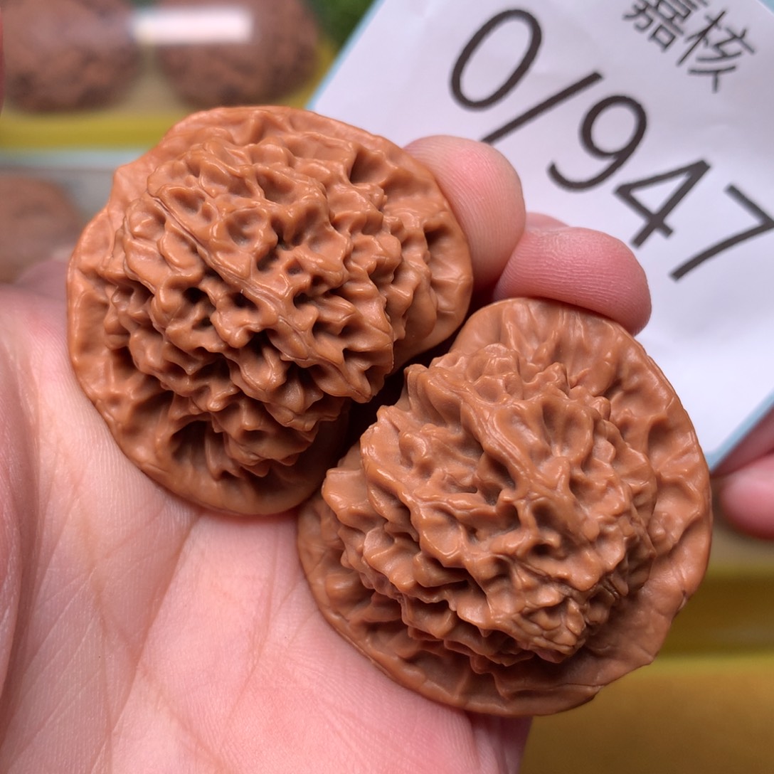 文玩核桃把件随**安秦闷37