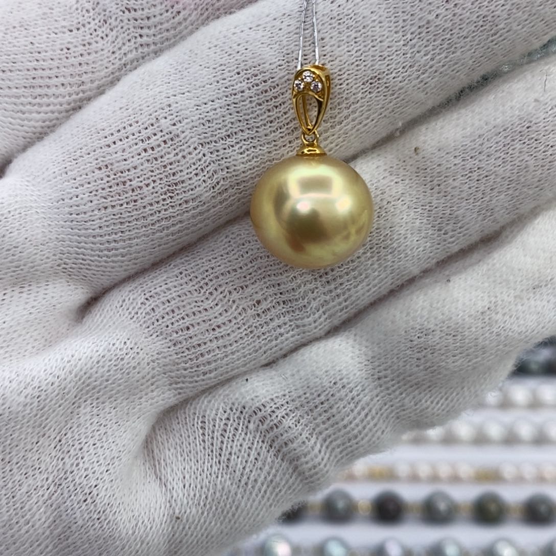 海水珍珠颈饰18K金镶嵌12-13mm