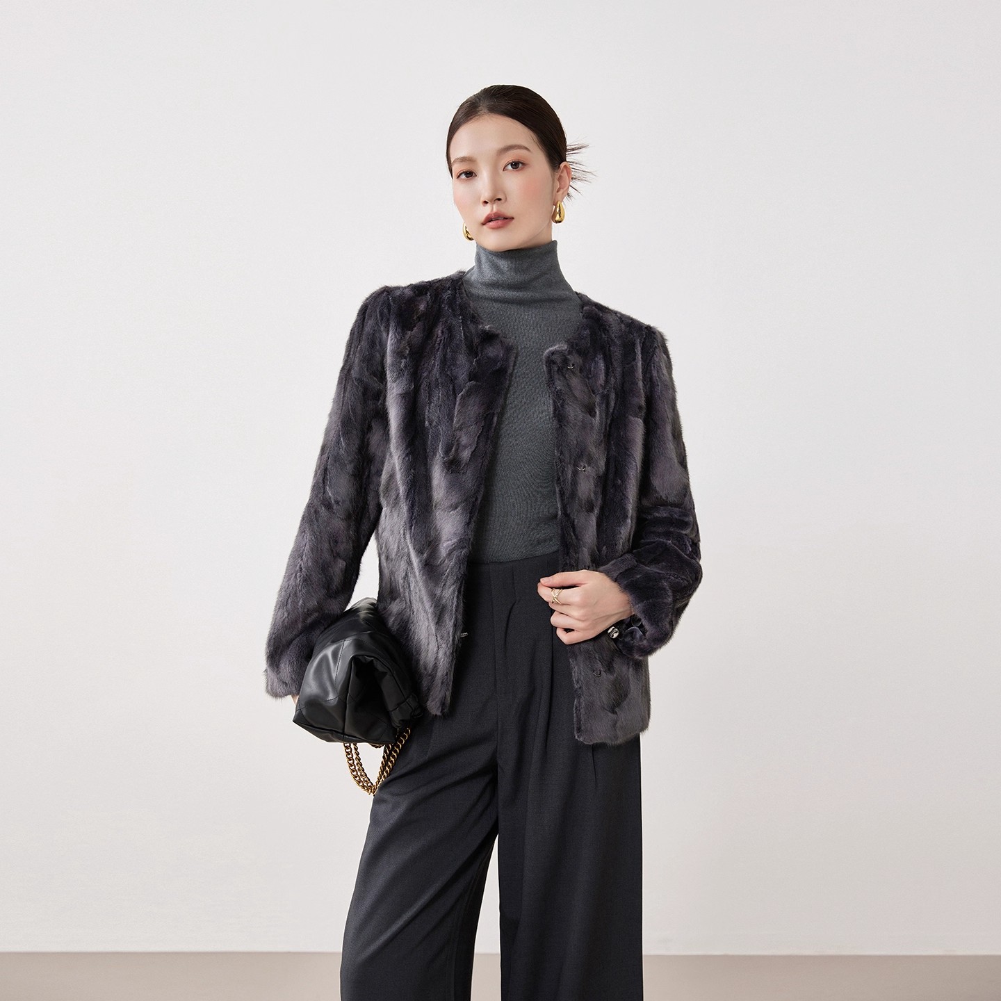 2025新款貂皮大衣女圆领小个子冬季真皮水貂皮草外套女士短款年轻