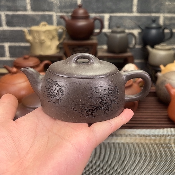 紫砂茶壶大水潭天青，汉瓢