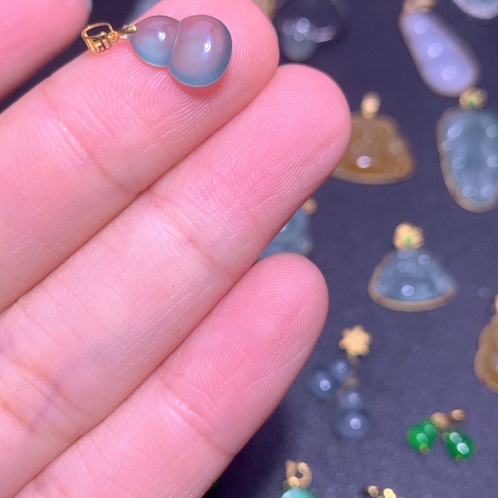 颈饰18K金镶嵌翡翠翡翠