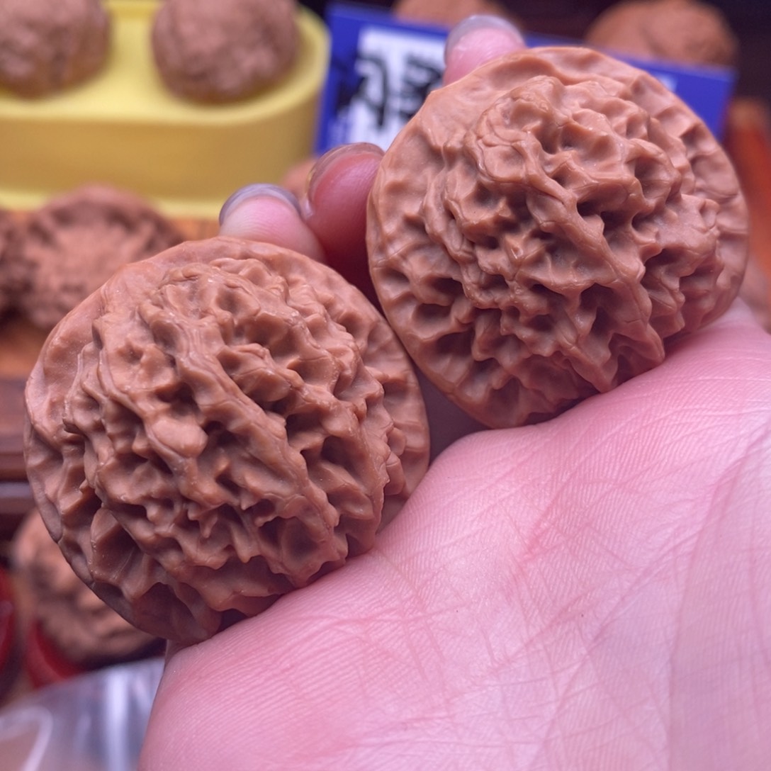 文玩核桃把件溜**达秦闷