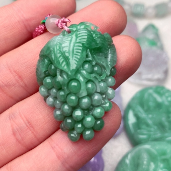 翡翠吊坠(不含链)未镶嵌