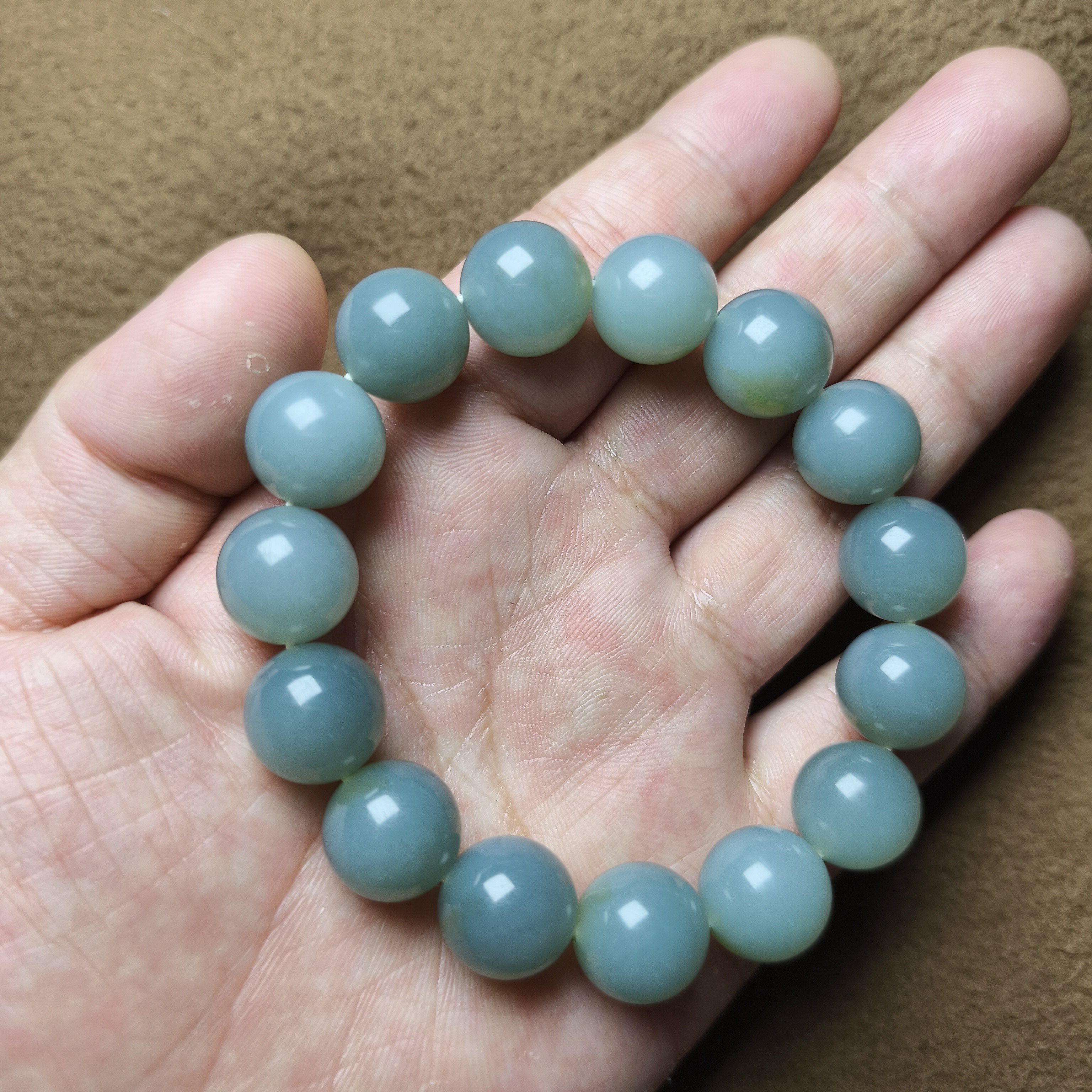 新疆和田玉且末天空蓝圆珠手串14mm