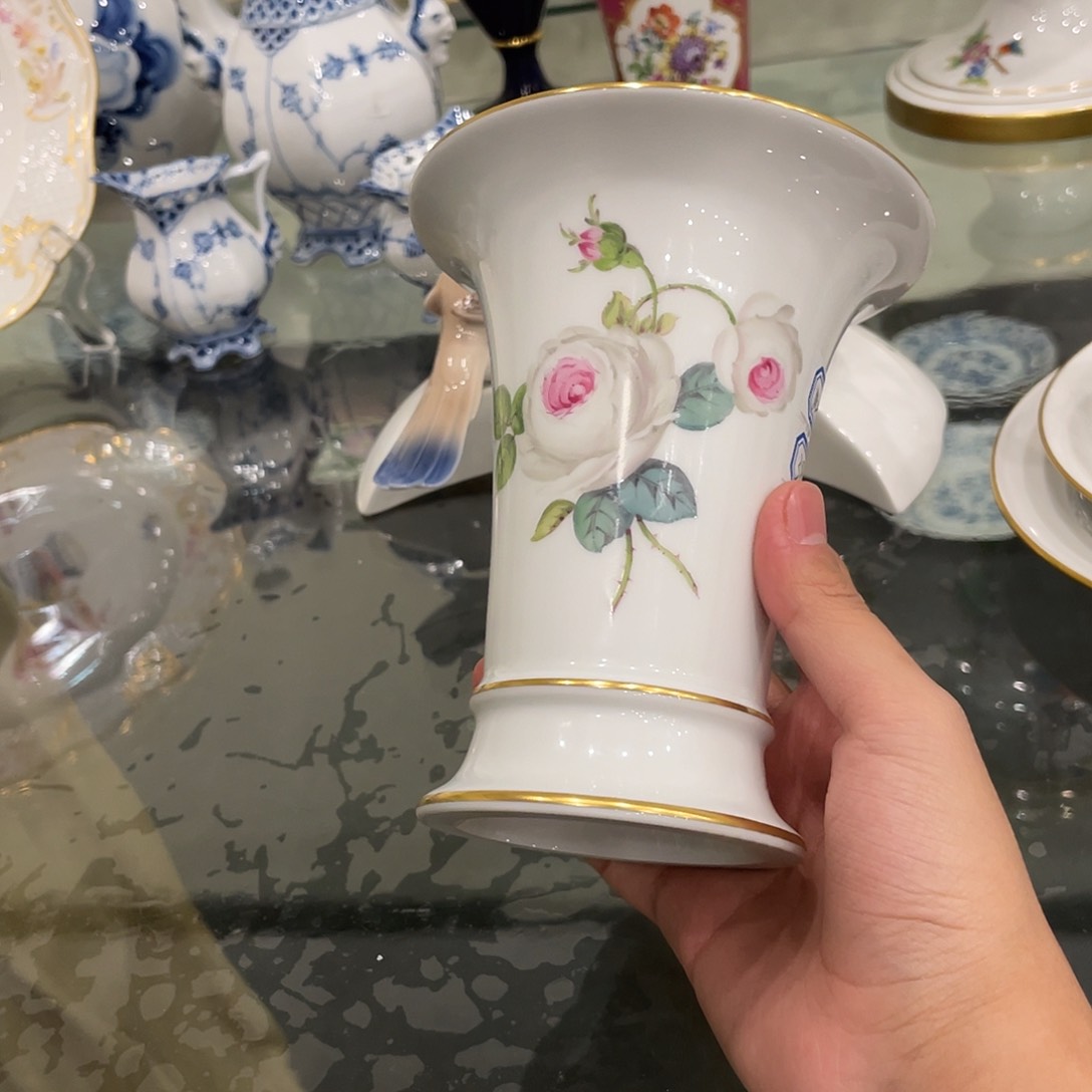 瓷片中古一等白玫瑰花瓶