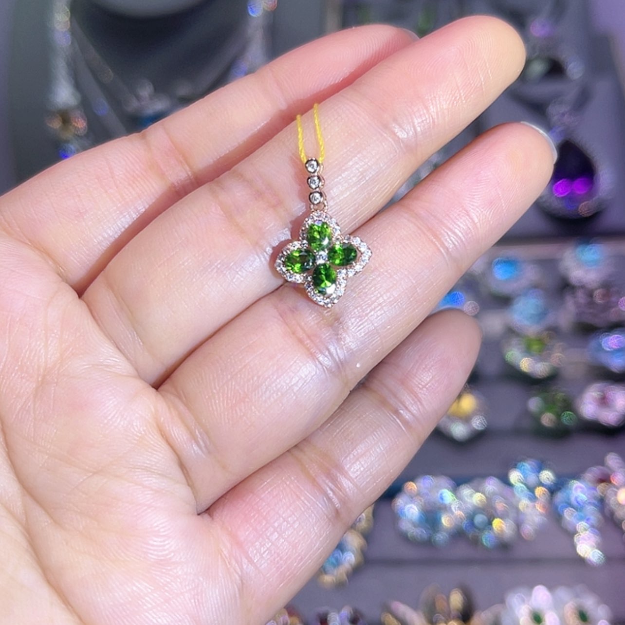 【闪购商品】透辉石吊坠银S925镶嵌