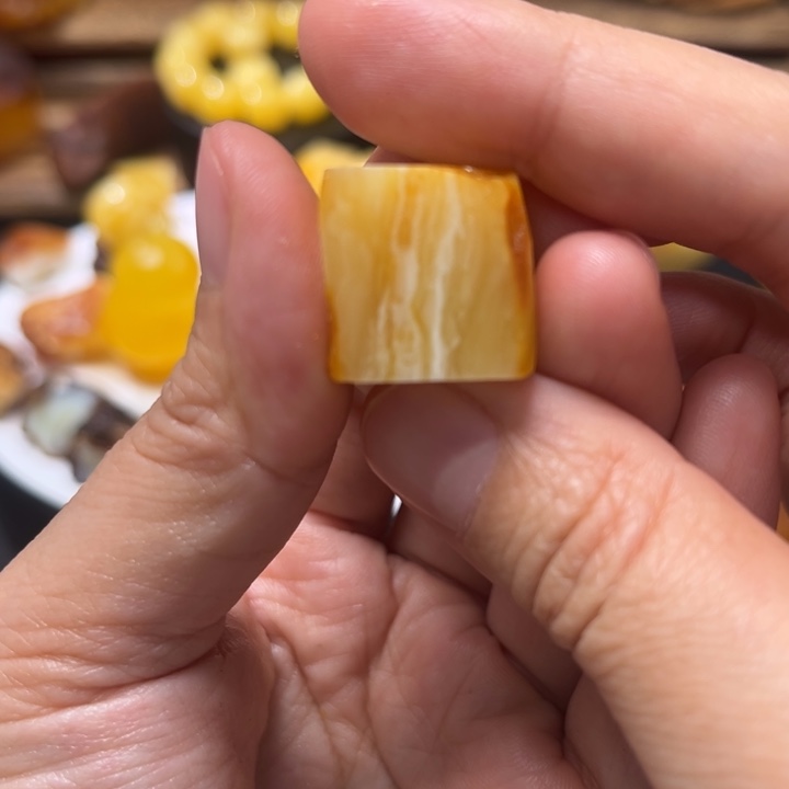 未镶嵌定制蜜蜡蜜蜡定制