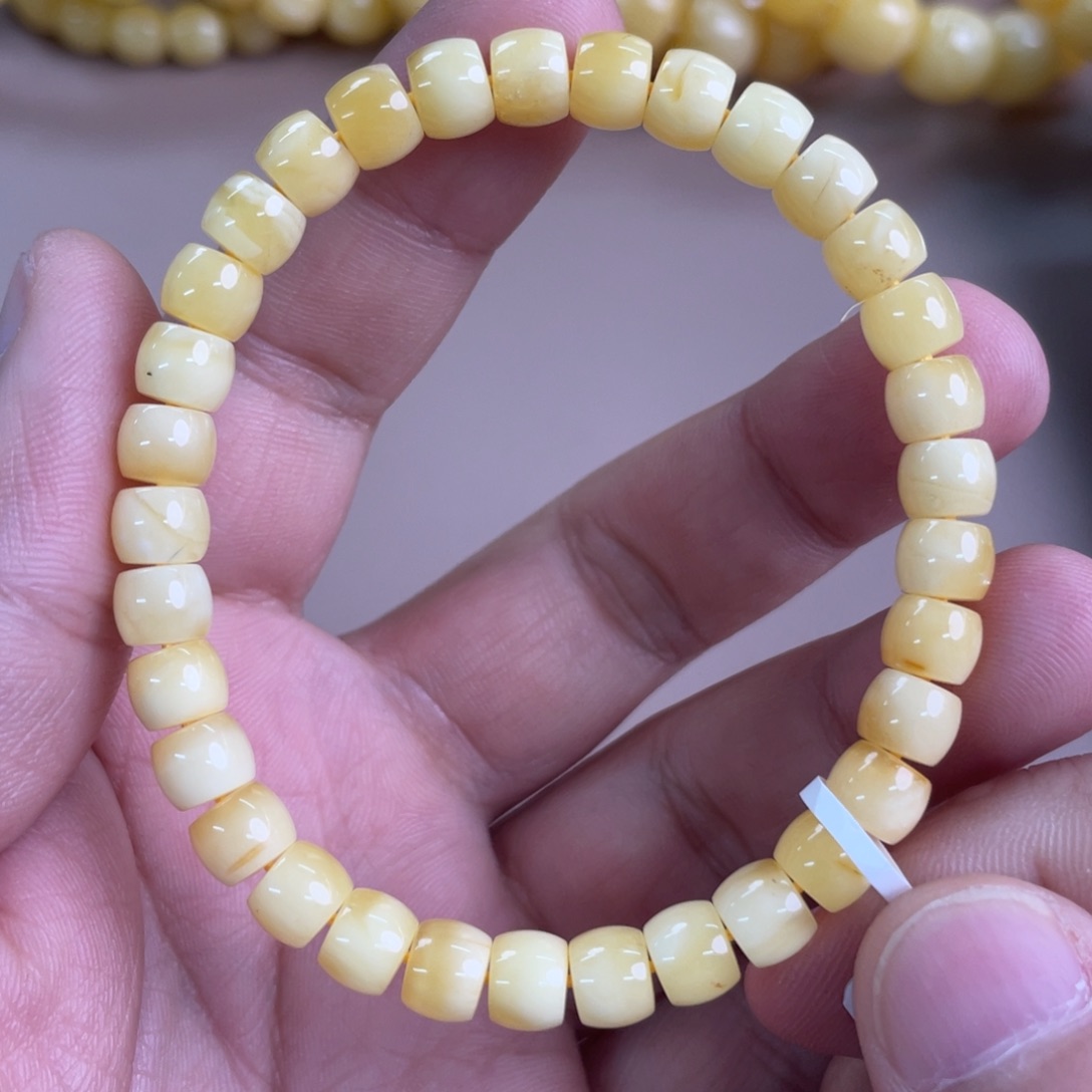 琥珀裸石未镶嵌2250000000