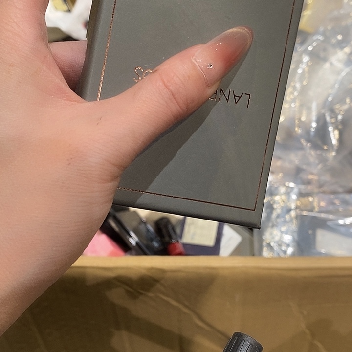 我****花岗石铁合金中古香水沐浴露持久留