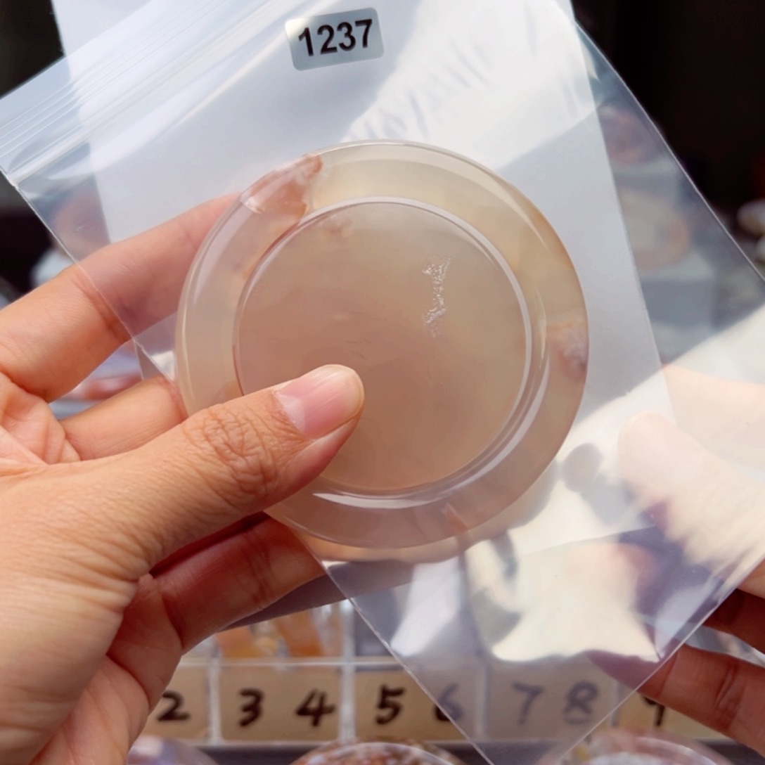 玛瑙/玉髓手镯未镶嵌y*妹