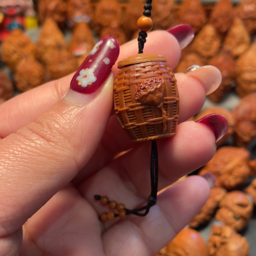 【闪购商品】手串/手链橄榄核鱼篓