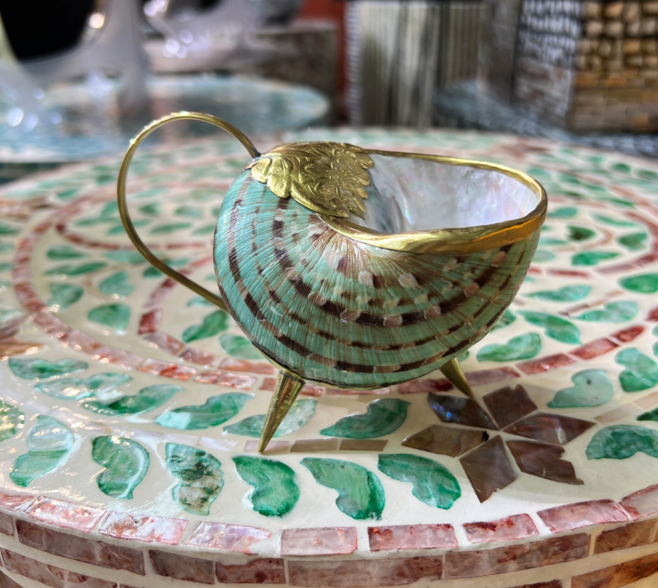 BK165东南亚深海贝壳轻奢个性天然海螺手工创意送礼伴手礼酒杯