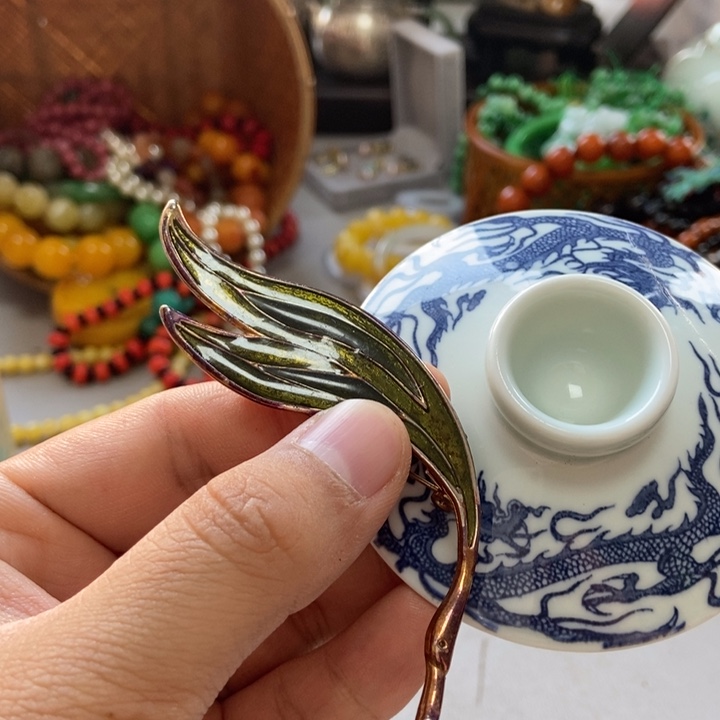 瓷片不会哈哈哥哥哥哥哥哥哥哥
