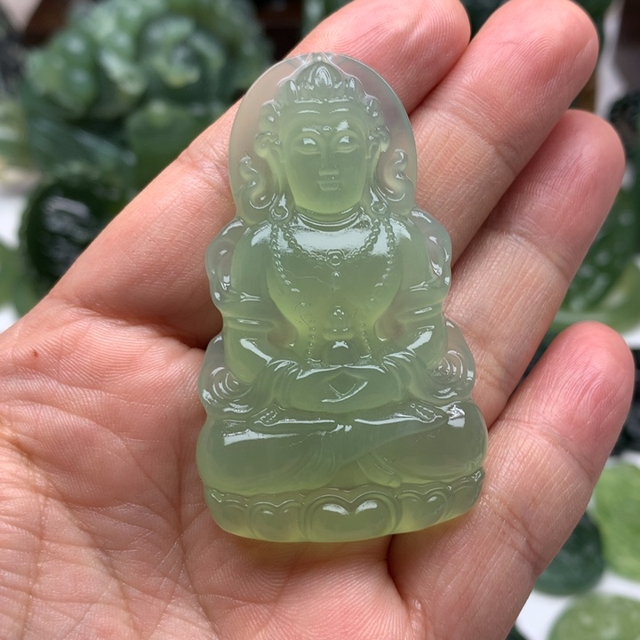 蛇纹石玉颈饰未镶嵌龙*