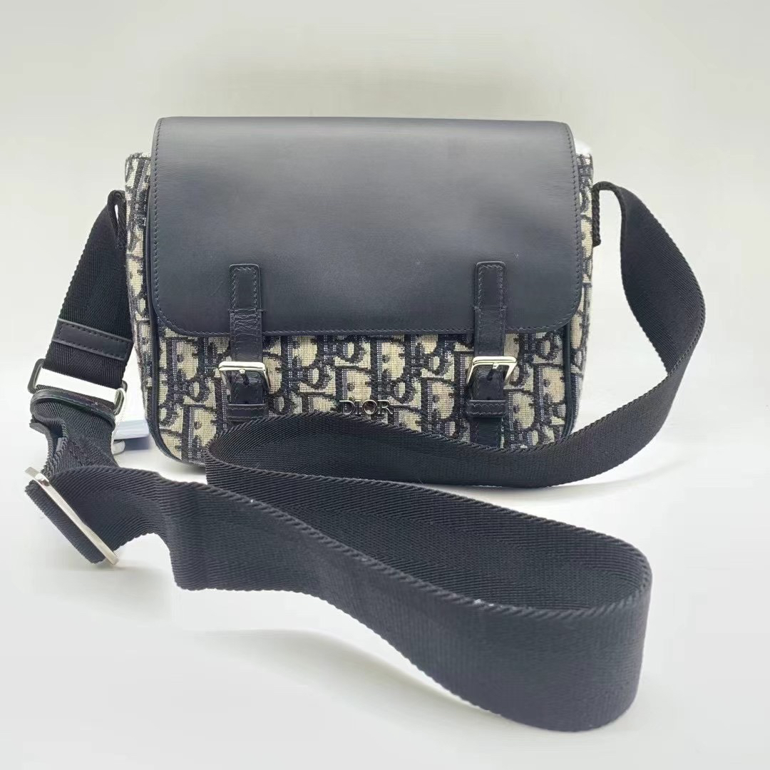 99新 DIOR/迪奥 迪奥双扣邮差包斜挎包老花