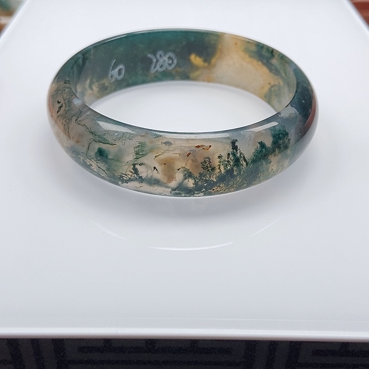 手镯玛瑙/玉髓未镶嵌万*