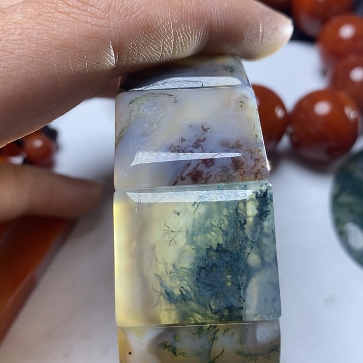 玛瑙/玉髓颈饰未镶嵌