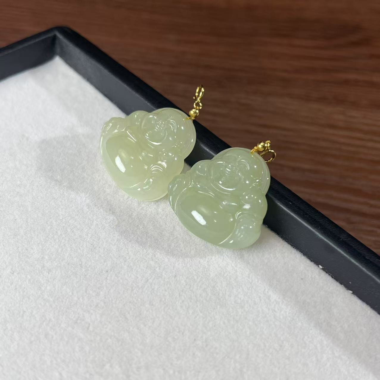 【睿泽鉴宝】和田玉晴水佛公吊坠 多样性发一/有瑕 29*28*7 V2843