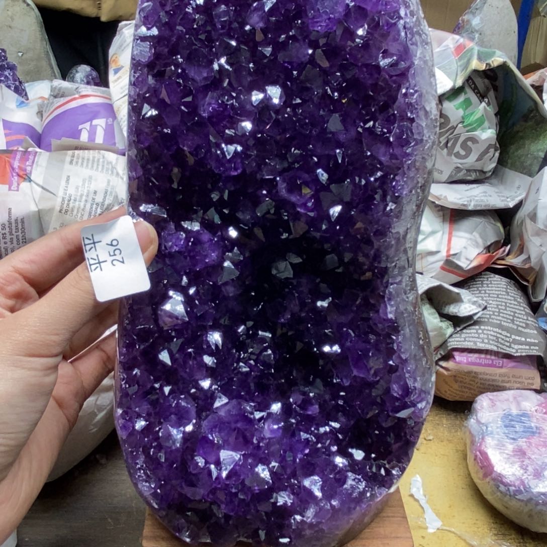 紫晶乌拉圭未镶嵌