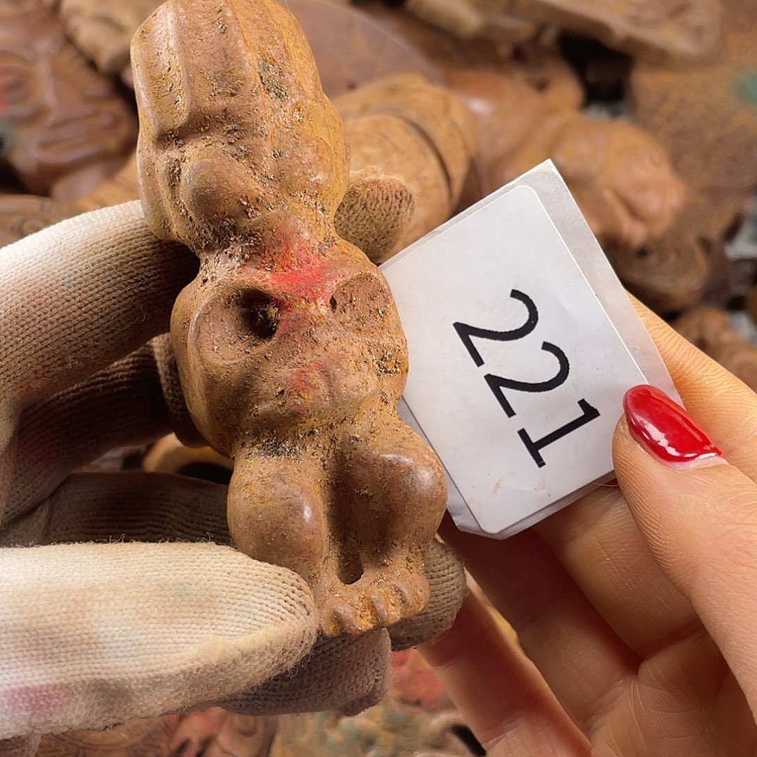 和田玉（糖玉）未镶嵌挂件