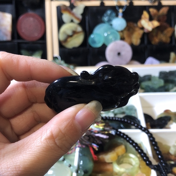 岫玉未镶嵌岫玉挂件