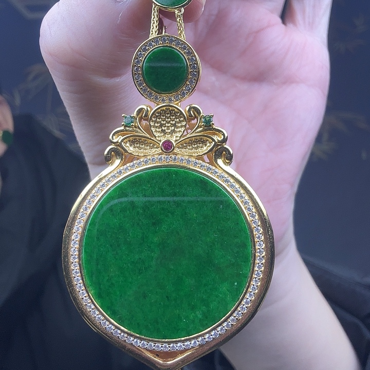 翡翠吊坠(赠链)银S925镶嵌特价 新年