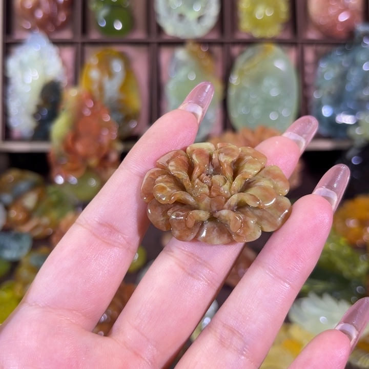 未镶嵌蛇纹石玉颈饰