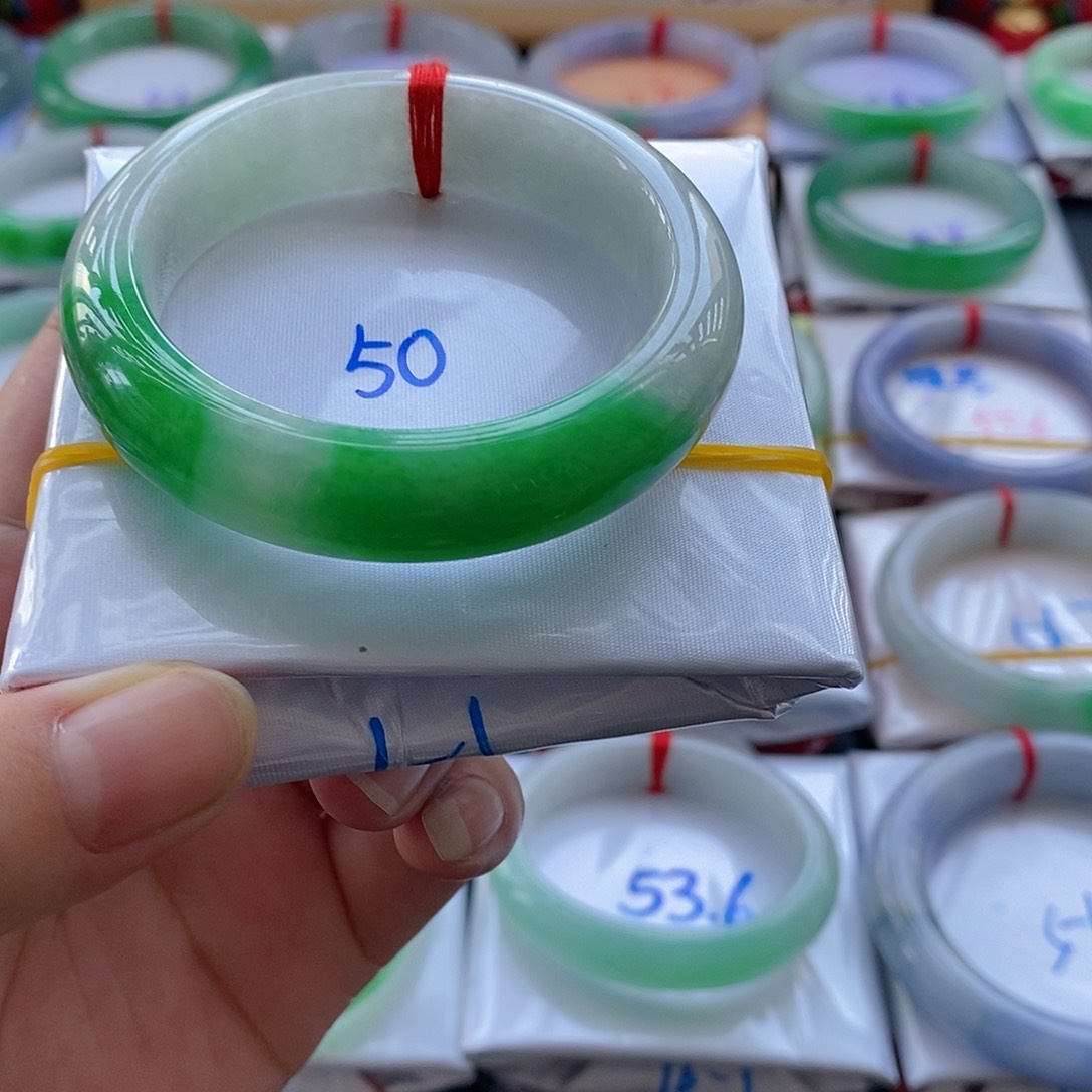 翡翠手镯未镶嵌5号