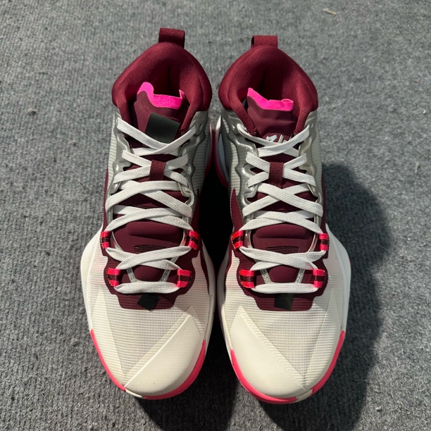 zion1 41码 正品篮球鞋