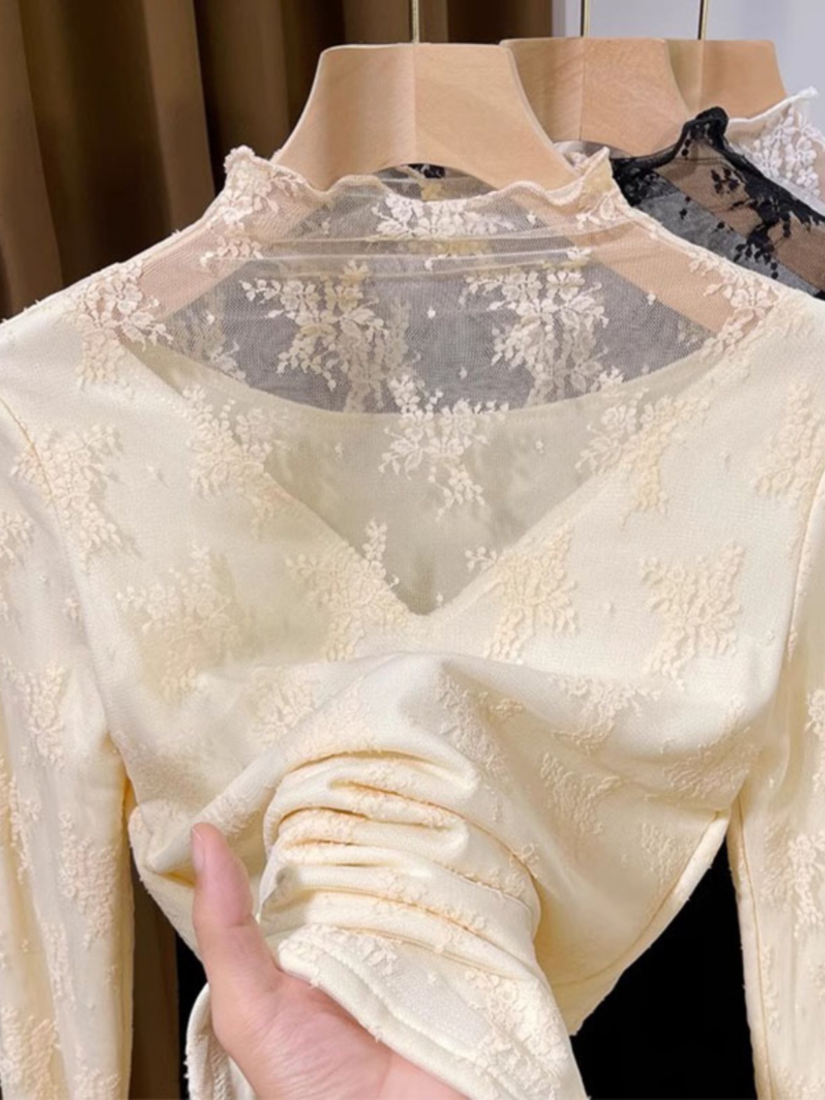 半高领加绒蕾丝打底衫女秋冬季保暖洋气内搭小衫毛衣叠穿纱衣上衣