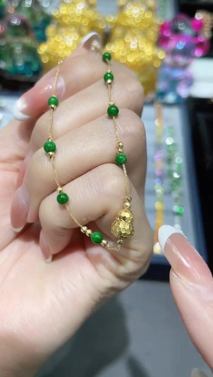 18K金镶嵌翡翠手链