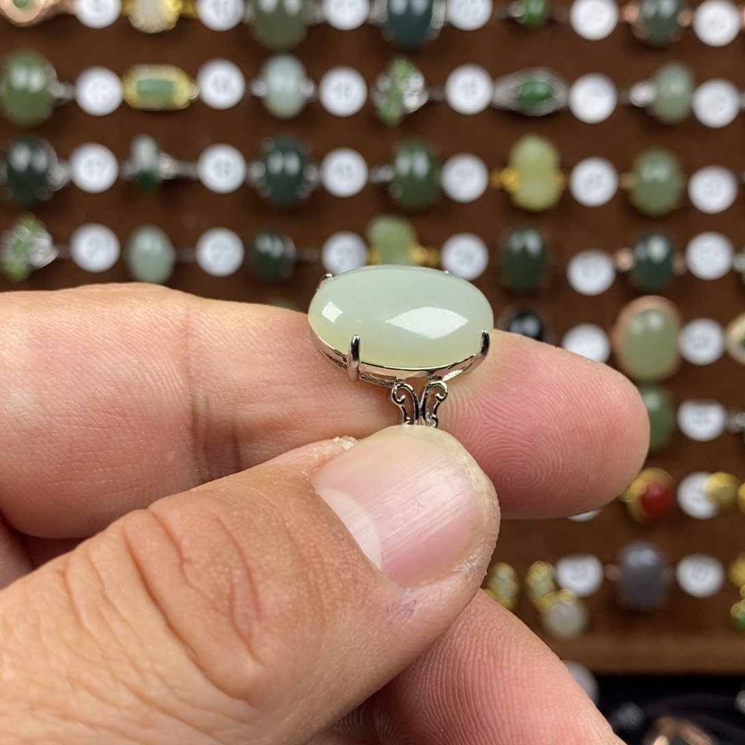 和田玉（青玉）戒指合金