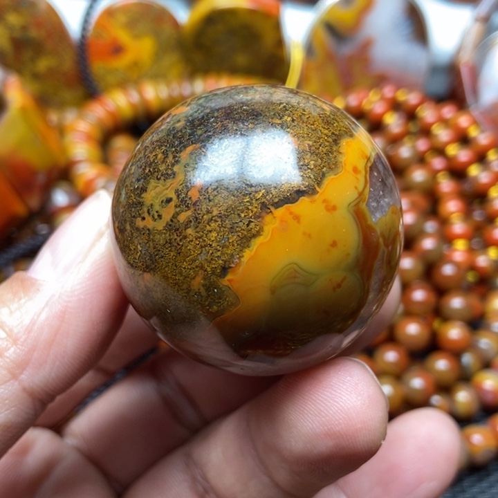 玛瑙/玉髓珠子未镶嵌泥*