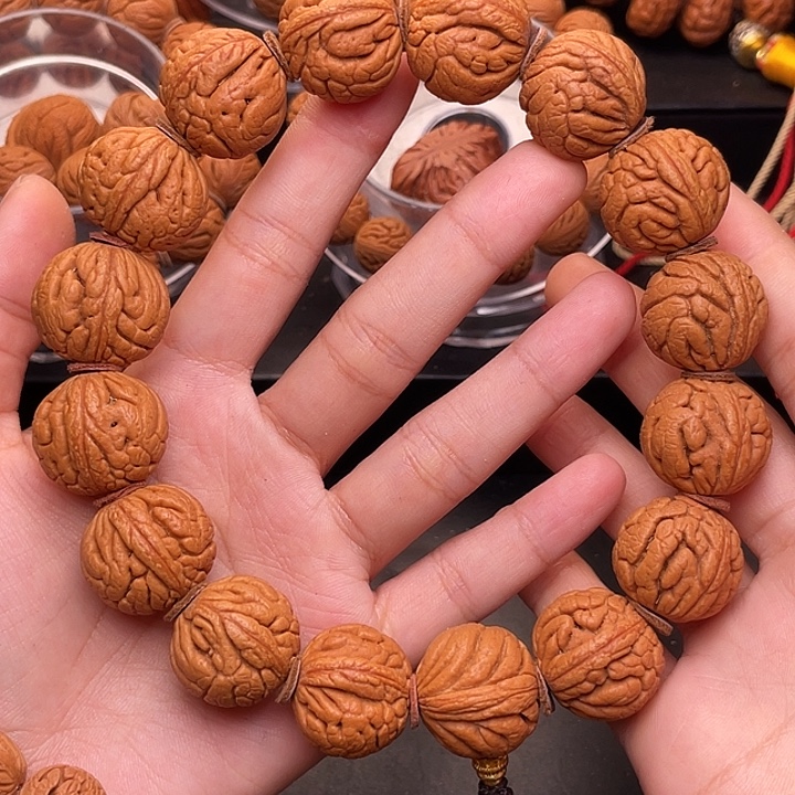 把件桃核金丝龙珠22手持