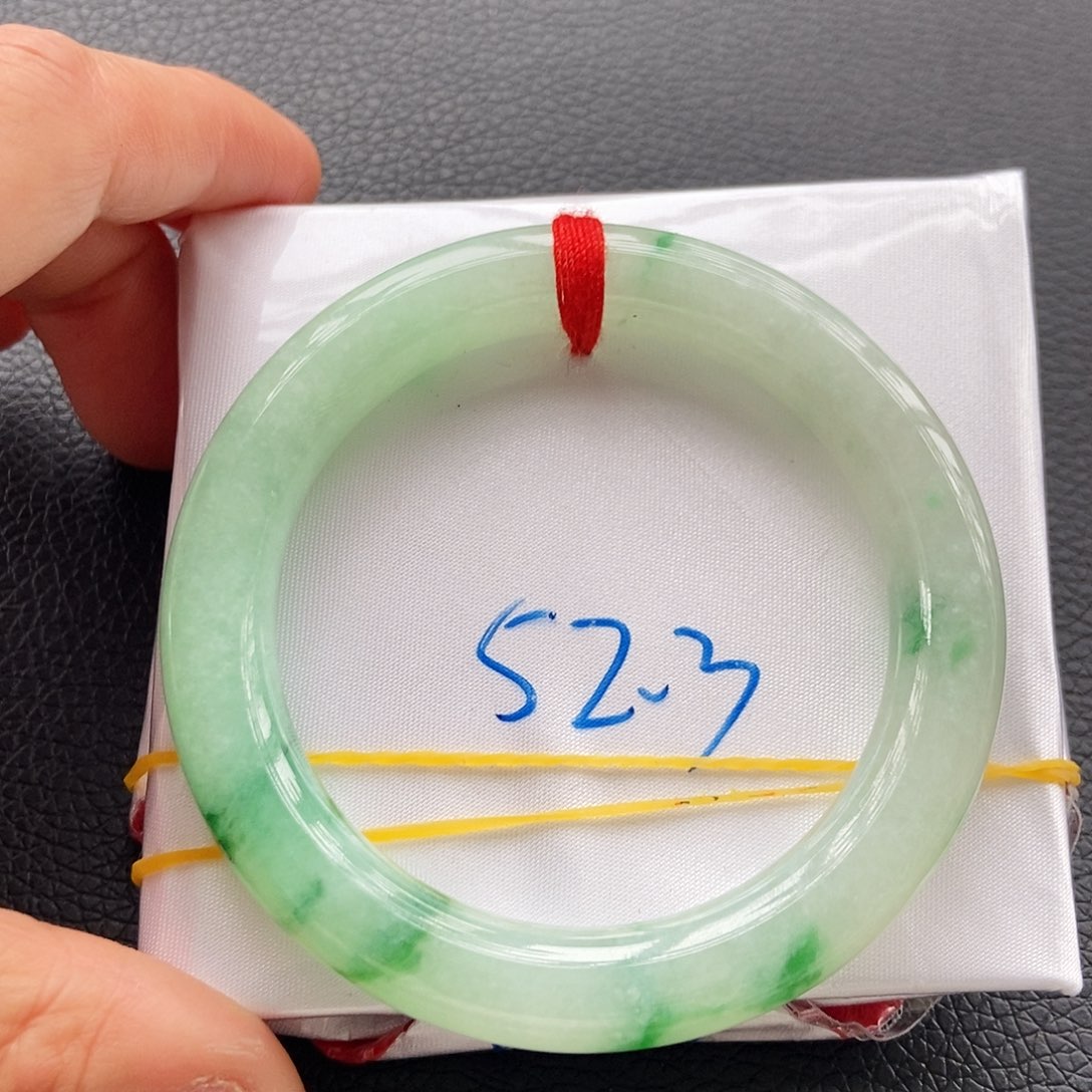 翡翠手镯未镶嵌5晴水绿飘绿花5