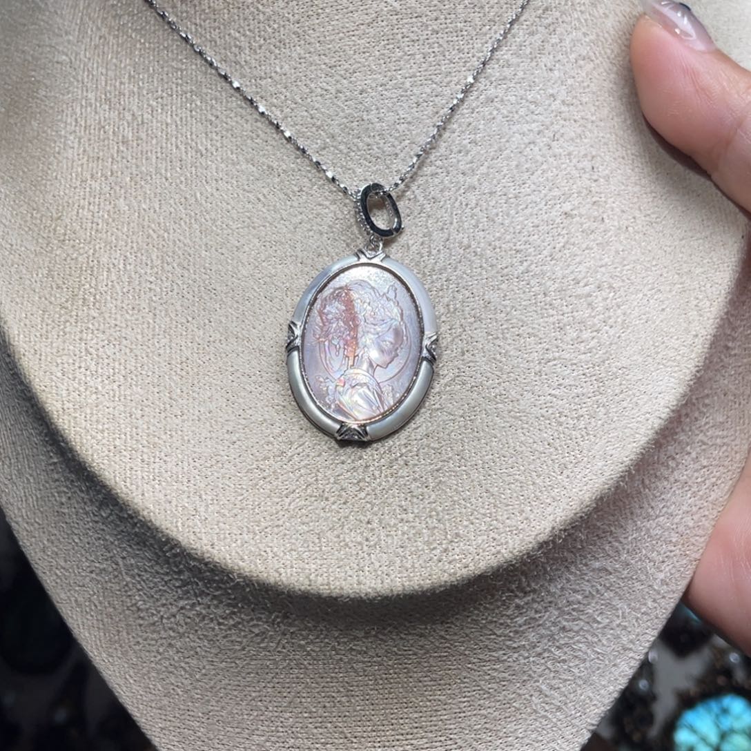 编织品手工镶嵌粉色仕女图