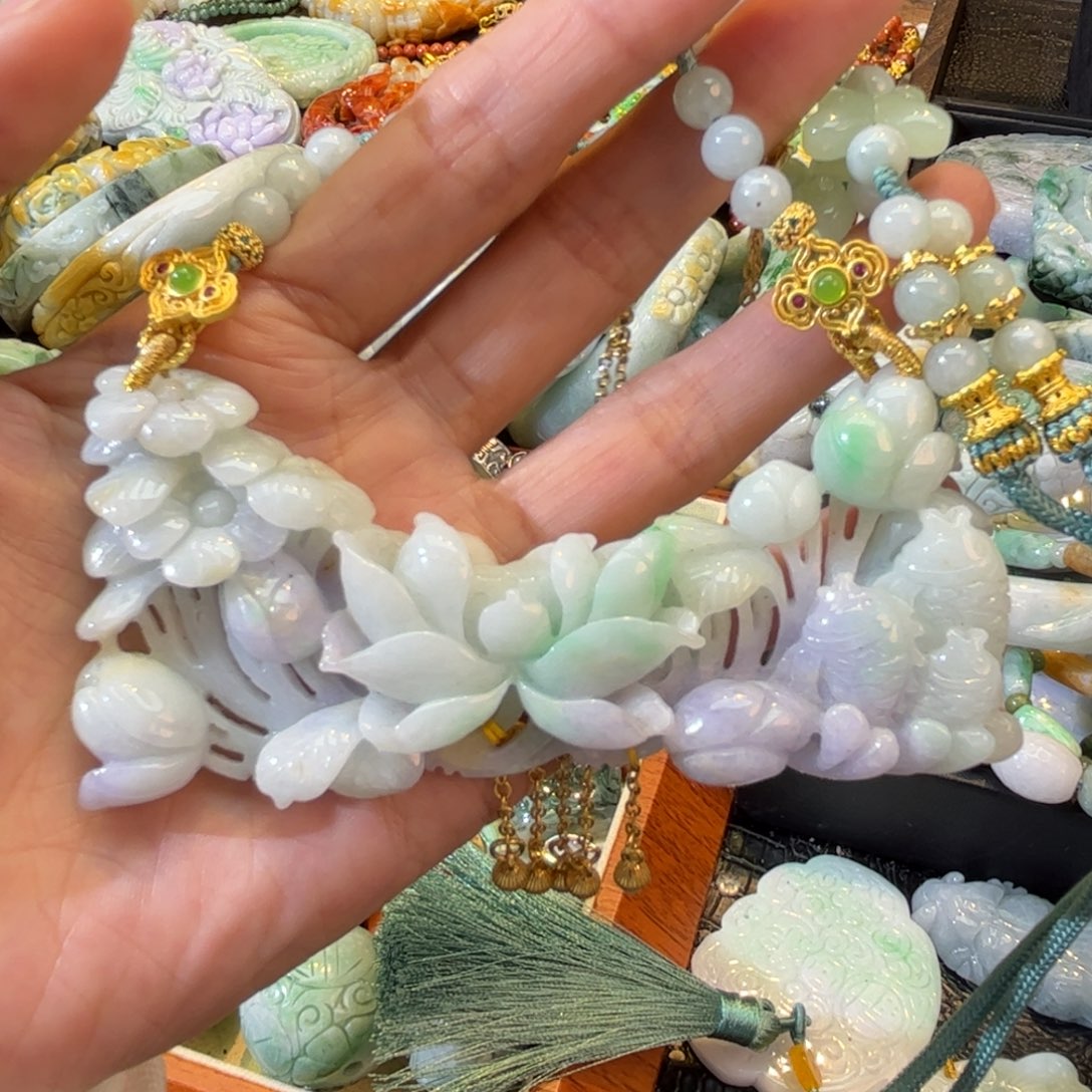 翡翠颈饰未镶嵌待编款