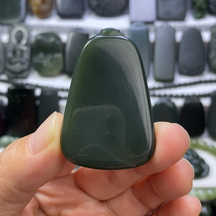 和田玉未镶嵌挂件