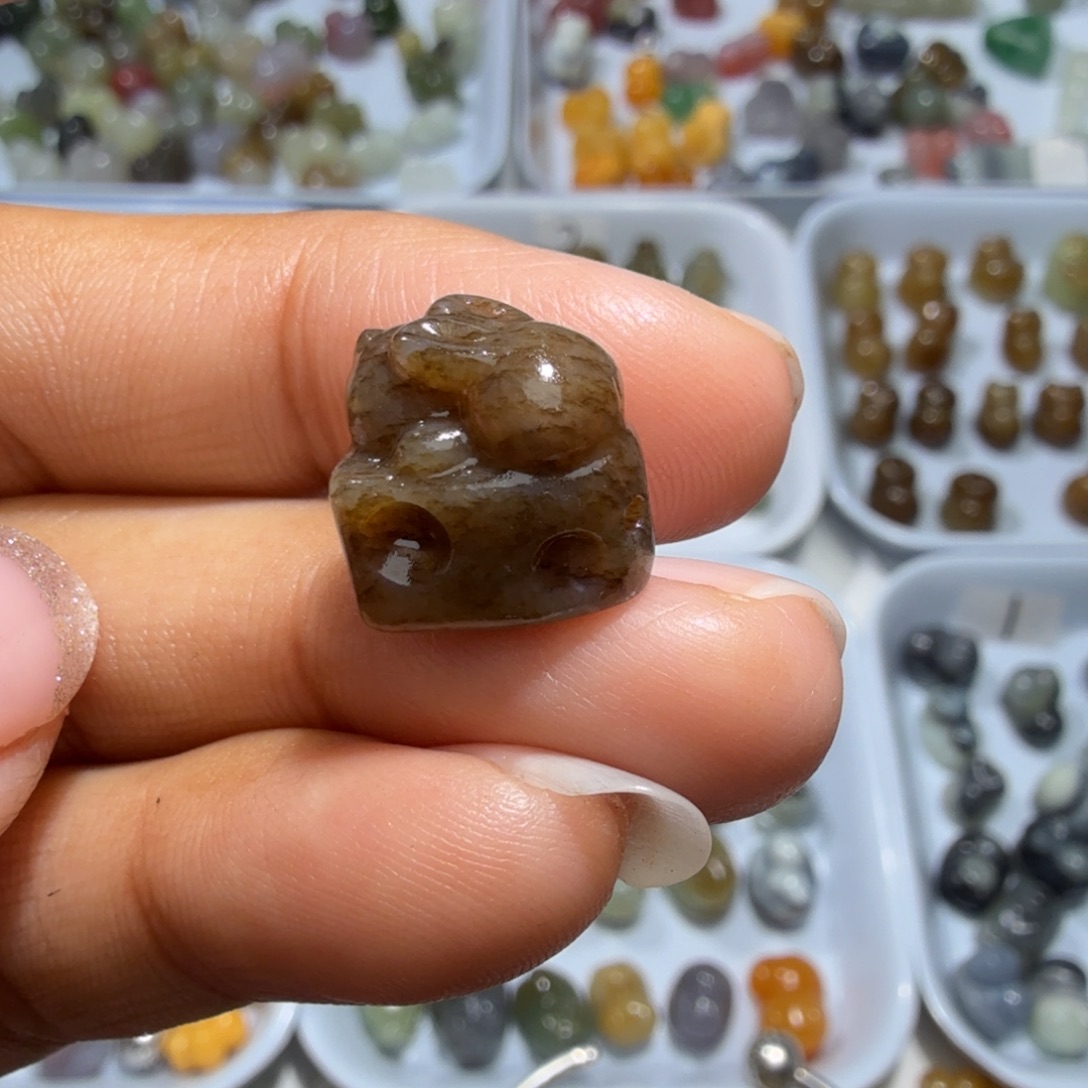 和田玉未镶嵌珠宝奇石