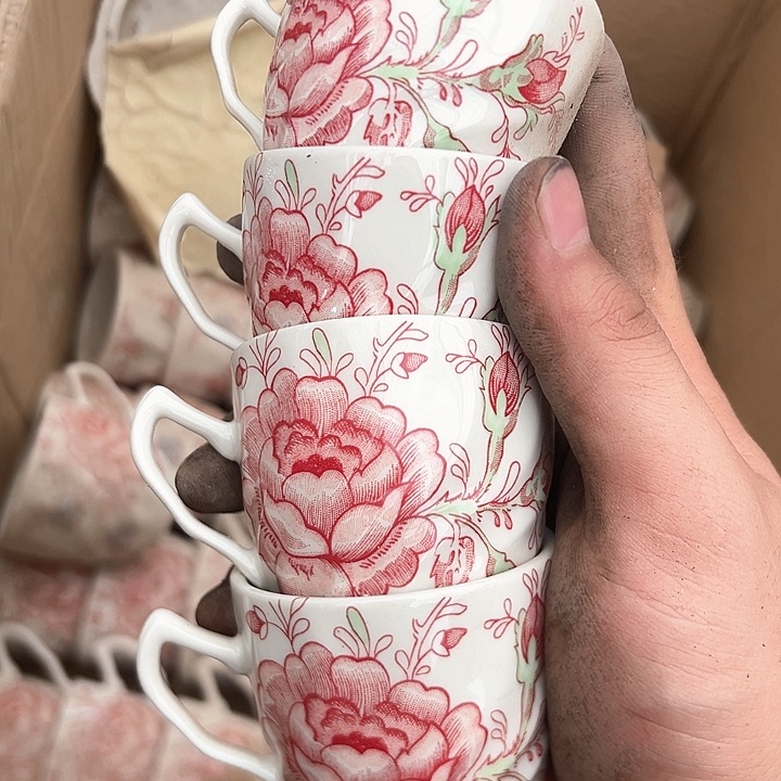 摆件陶瓷盘子碗啥都有