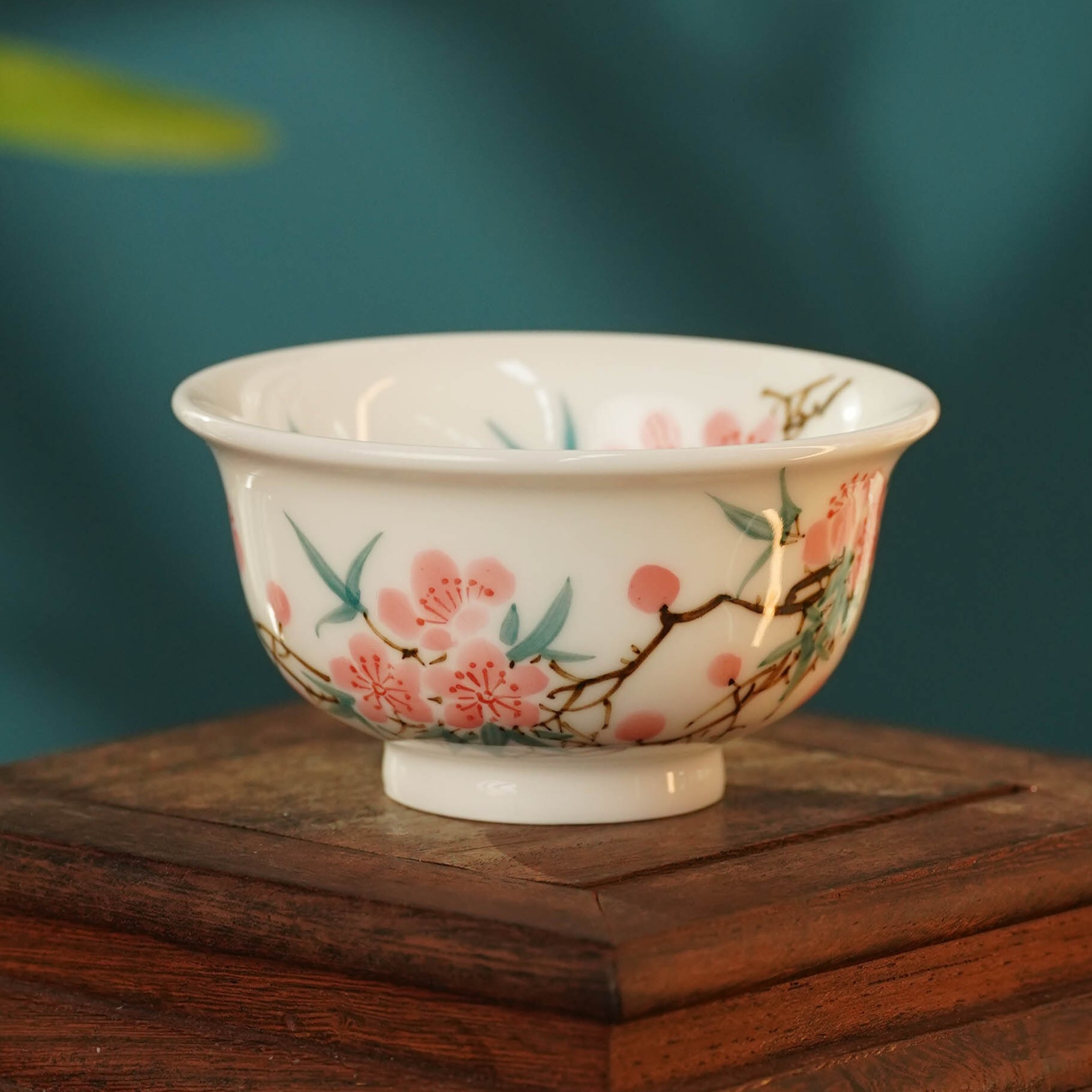 【觀文】宋勤柴窑110ml桃花压手杯纯手工手绘景德镇青花瓷